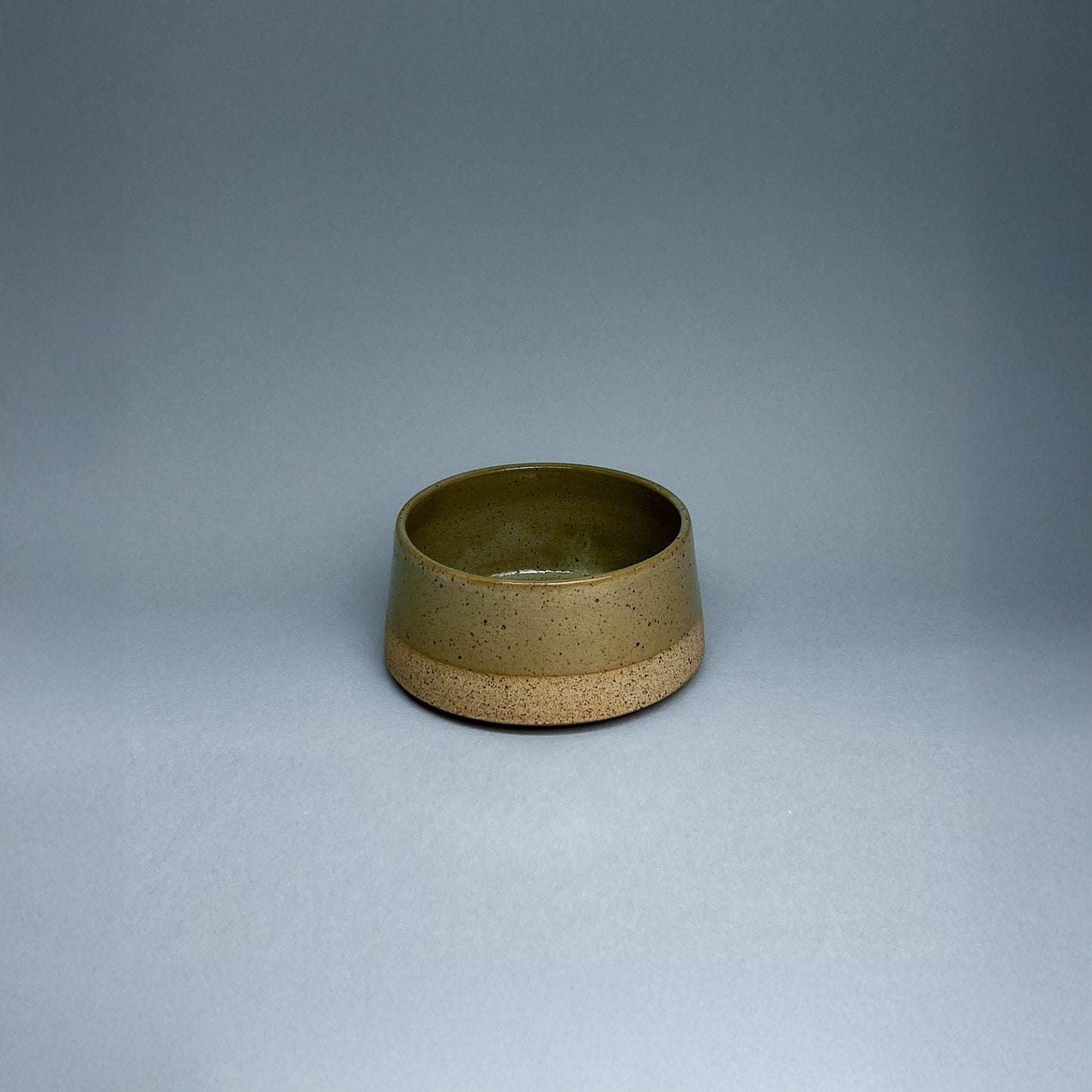 Cumbuca pequena argila flocos