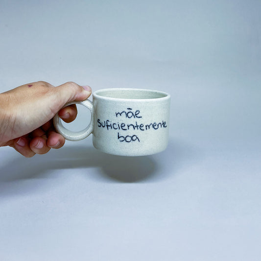 Xícara 'mãe suficientemente boa'