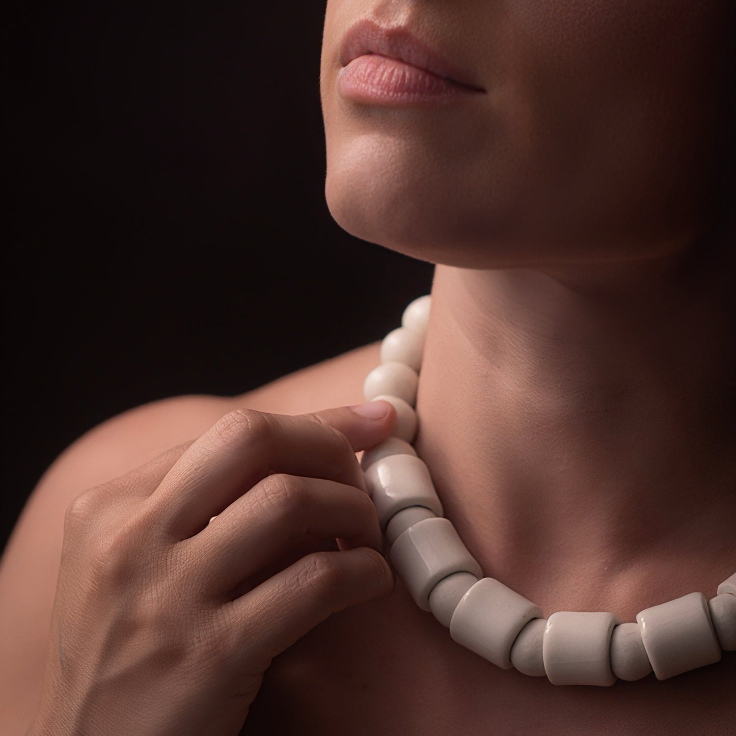 Colar Casulo Porcelana